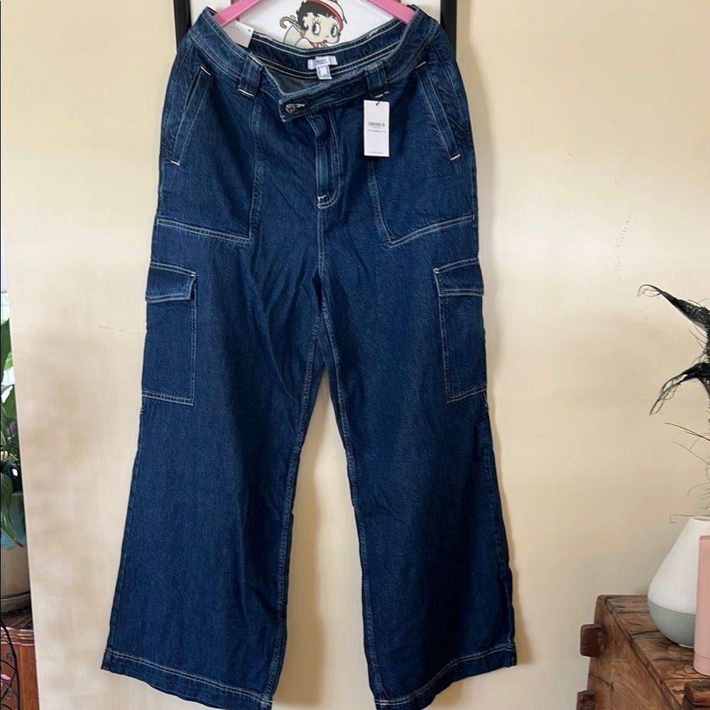 Plus Size Dark Blue Wide-Leg Cargo Jeans. Forever 21 Premium Size 34!